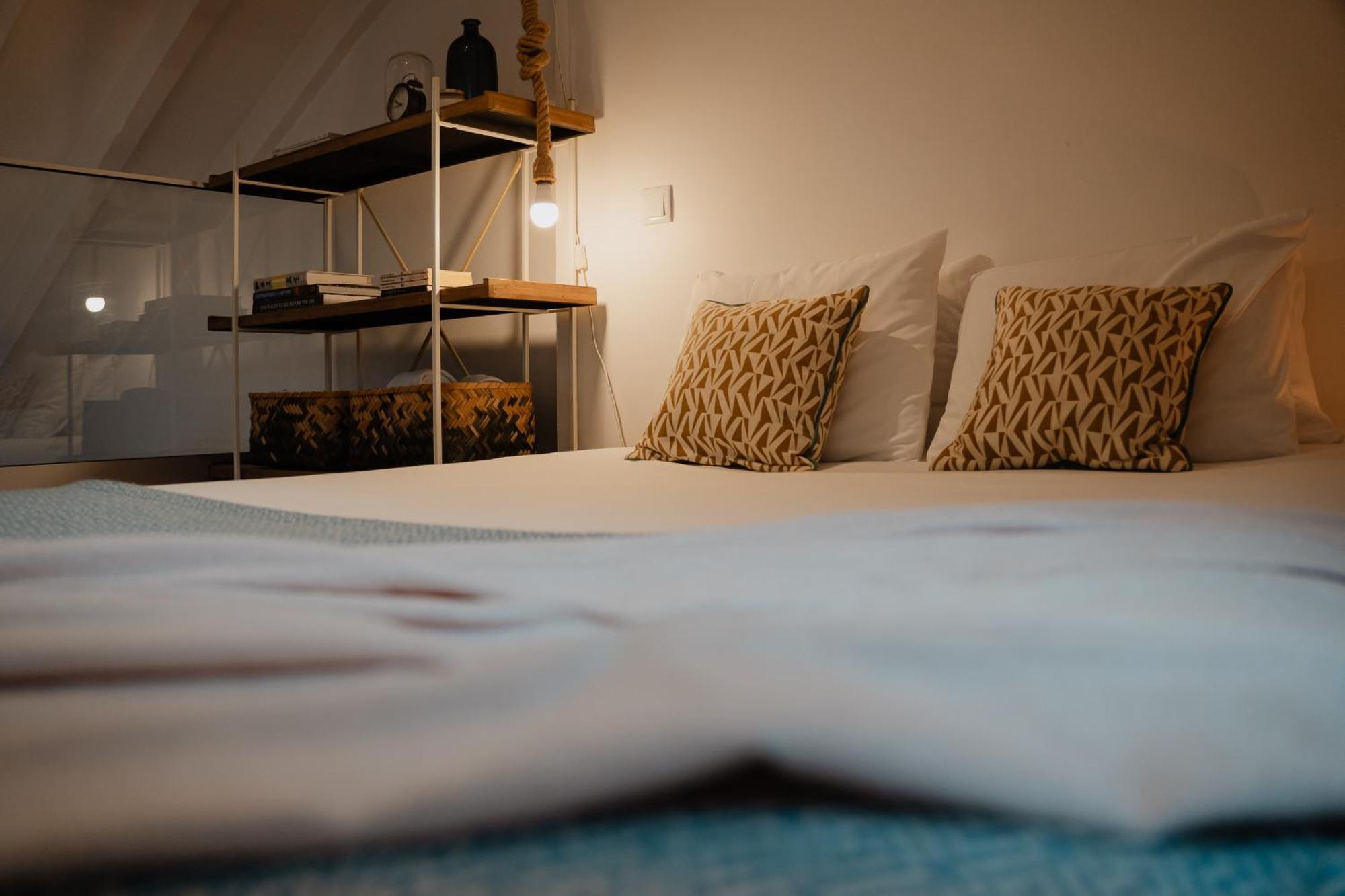 Stylish Getaway In A Mezzanine Flat By The Castle Appartement