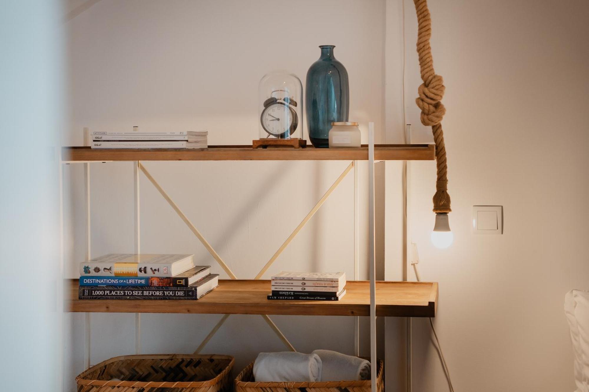 Appartement Stylish Getaway In A Mezzanine Flat By The Castle Lisboa