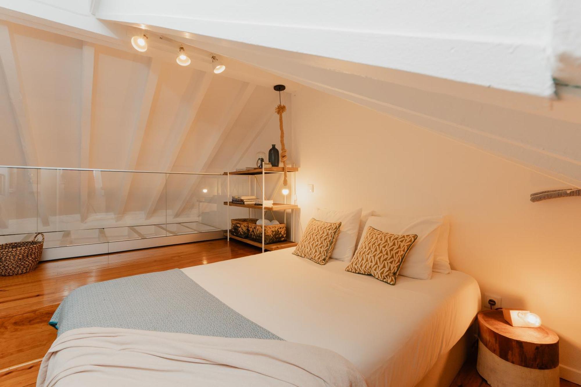 Appartement Stylish Getaway In A Mezzanine Flat By The Castle *